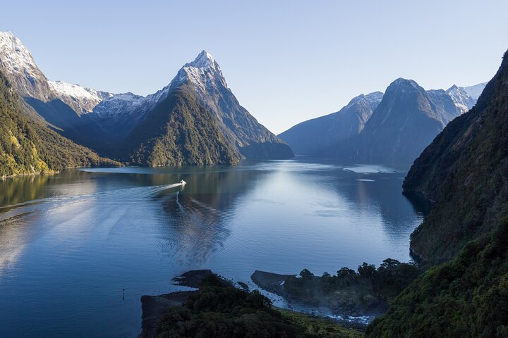 Milford Sound Cruise - RealNZ - Photo 1 of 10